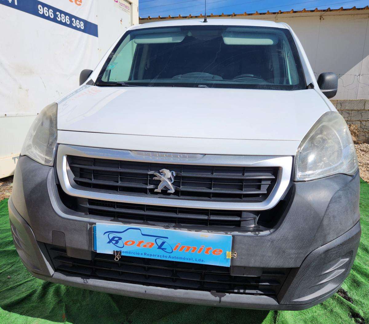 peugeot-partner-2017-diesel-1600cc