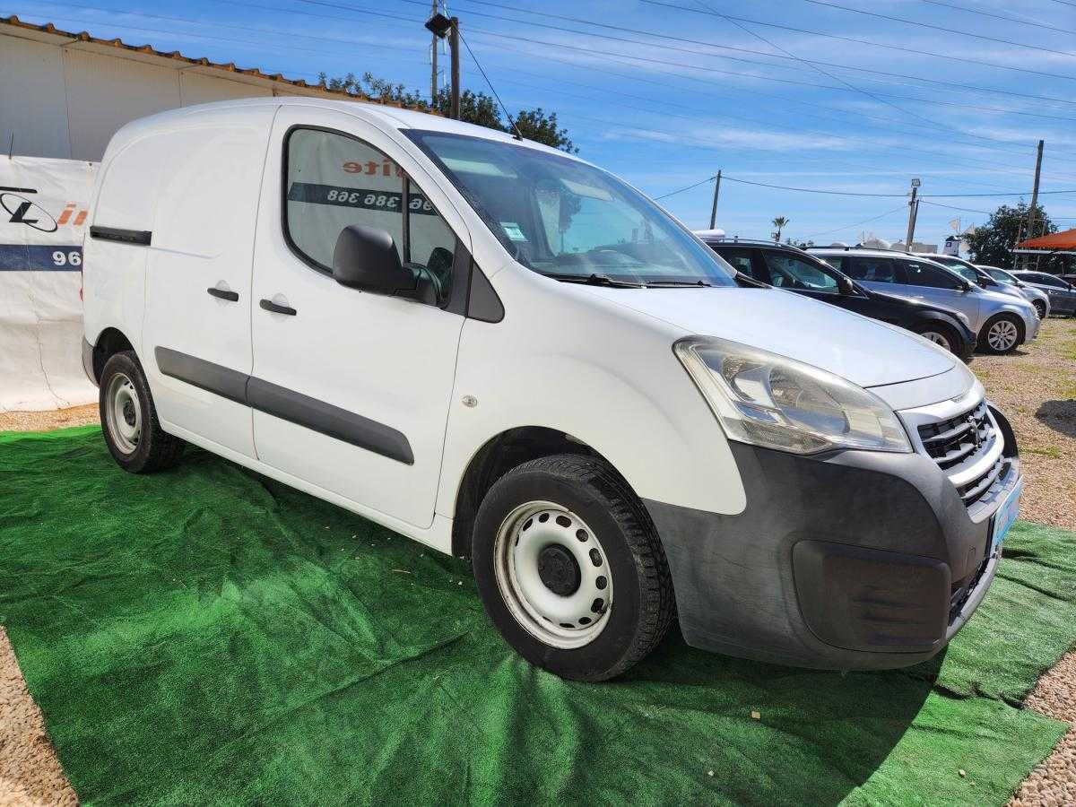 peugeot-partner-2017-diesel-1600cc