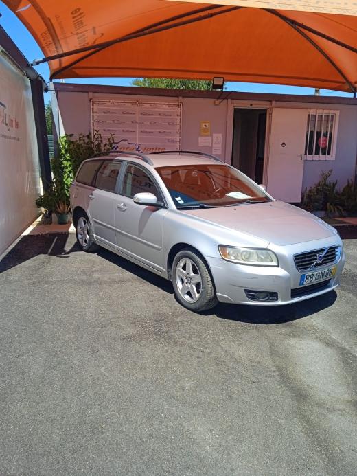 volvo-v50-2008-diesel-1560cc