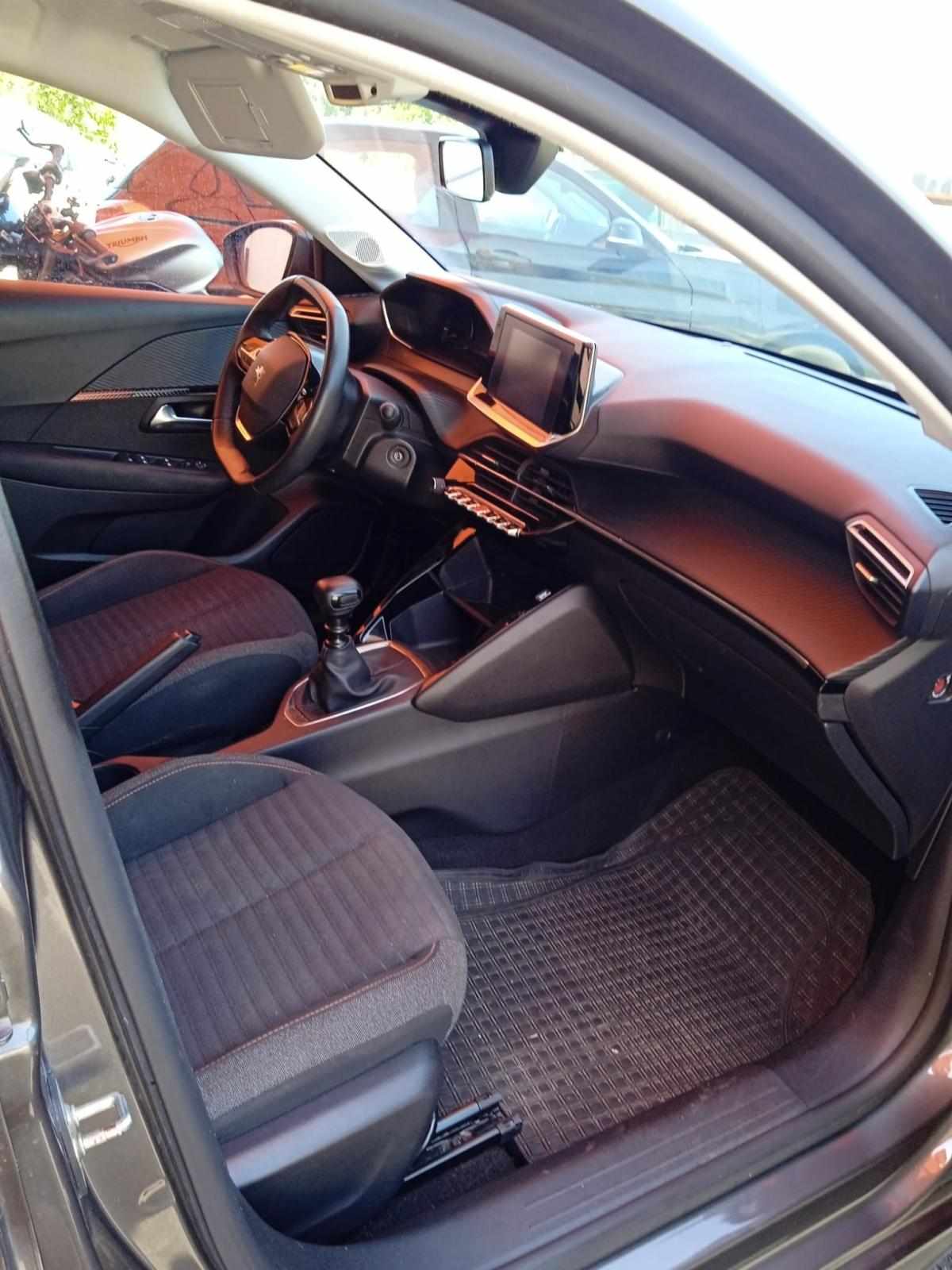 peugeot-208-2023-gasolina-1199cc