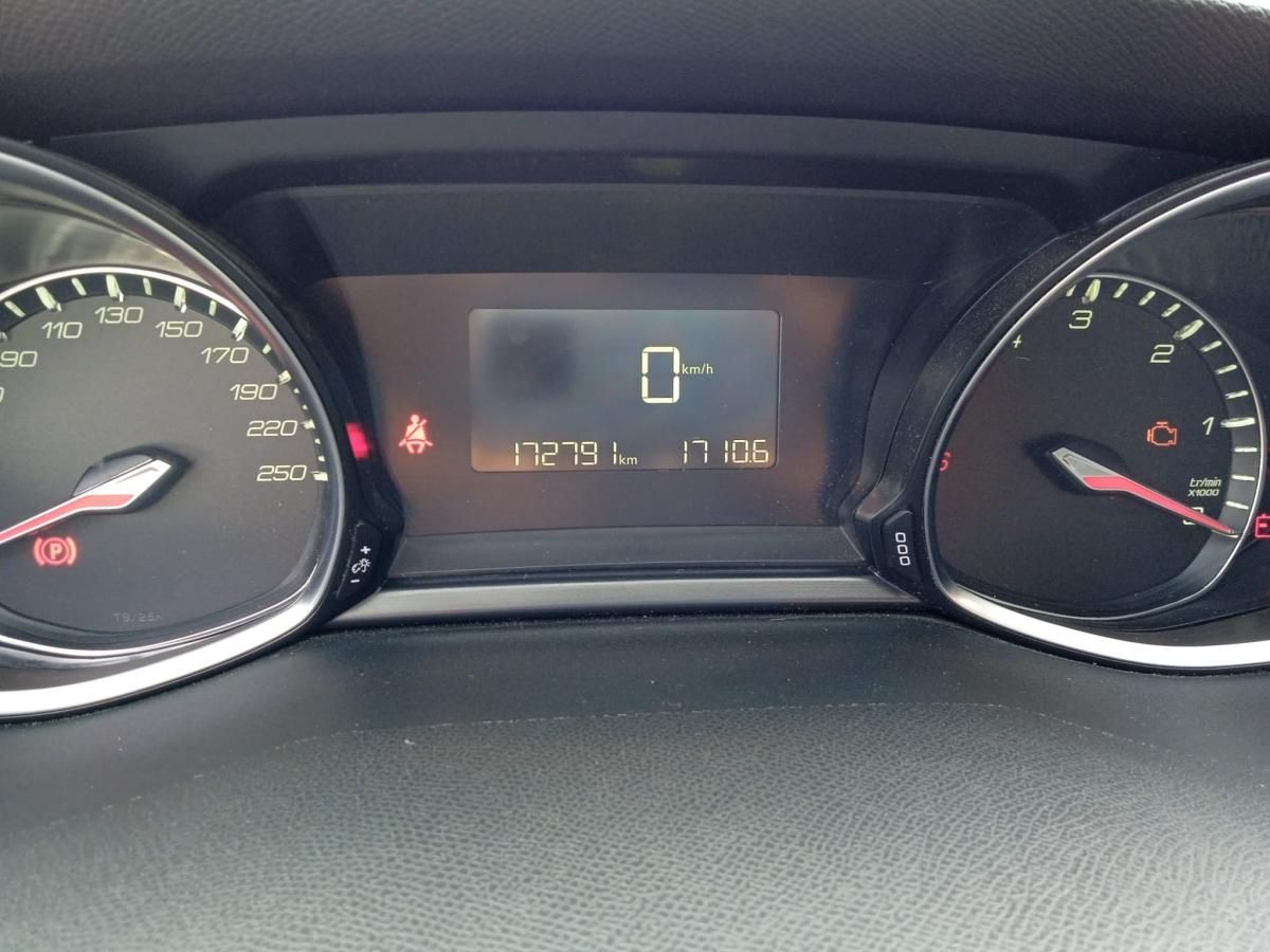peugeot-308-sw-2016-diesel-1997cc