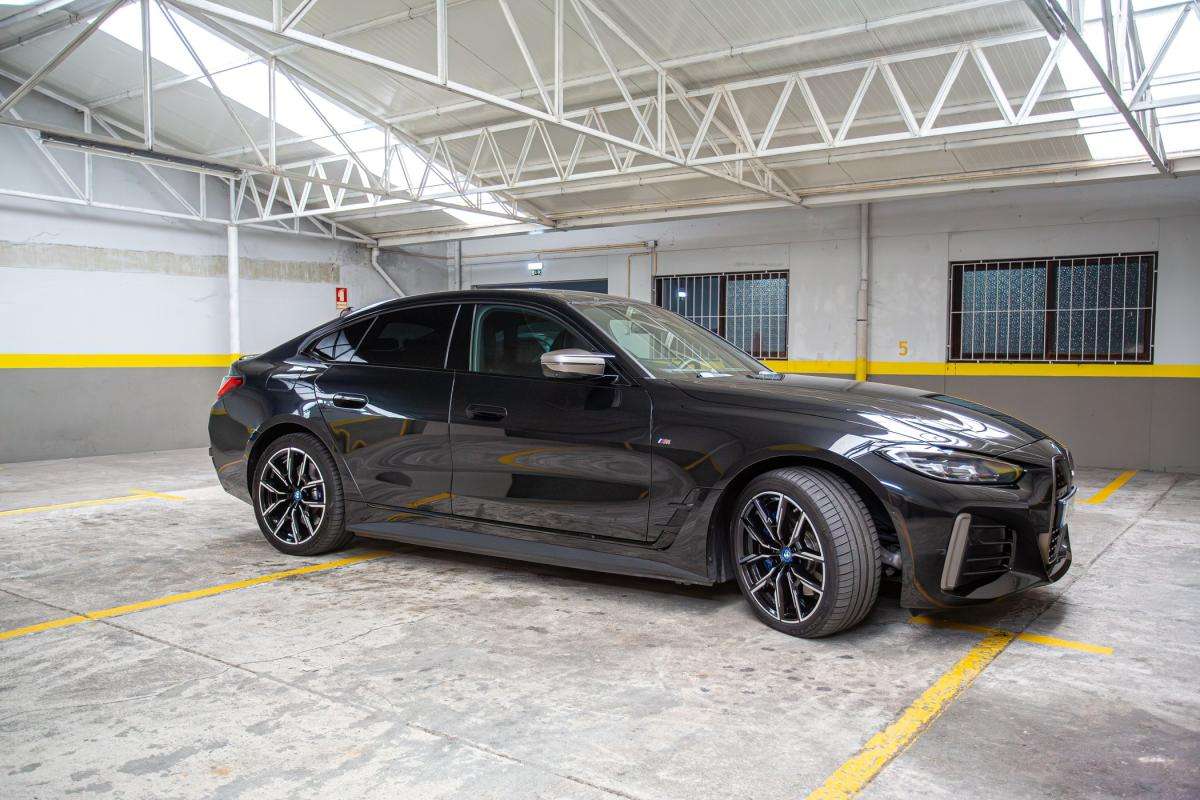 bmw-serie-i-i4-m50-2022-eletrico-5000cc