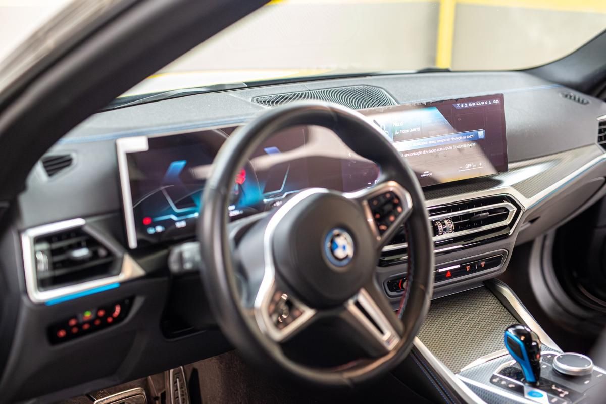 bmw-serie-i-i4-m50-2022-eletrico-5000cc