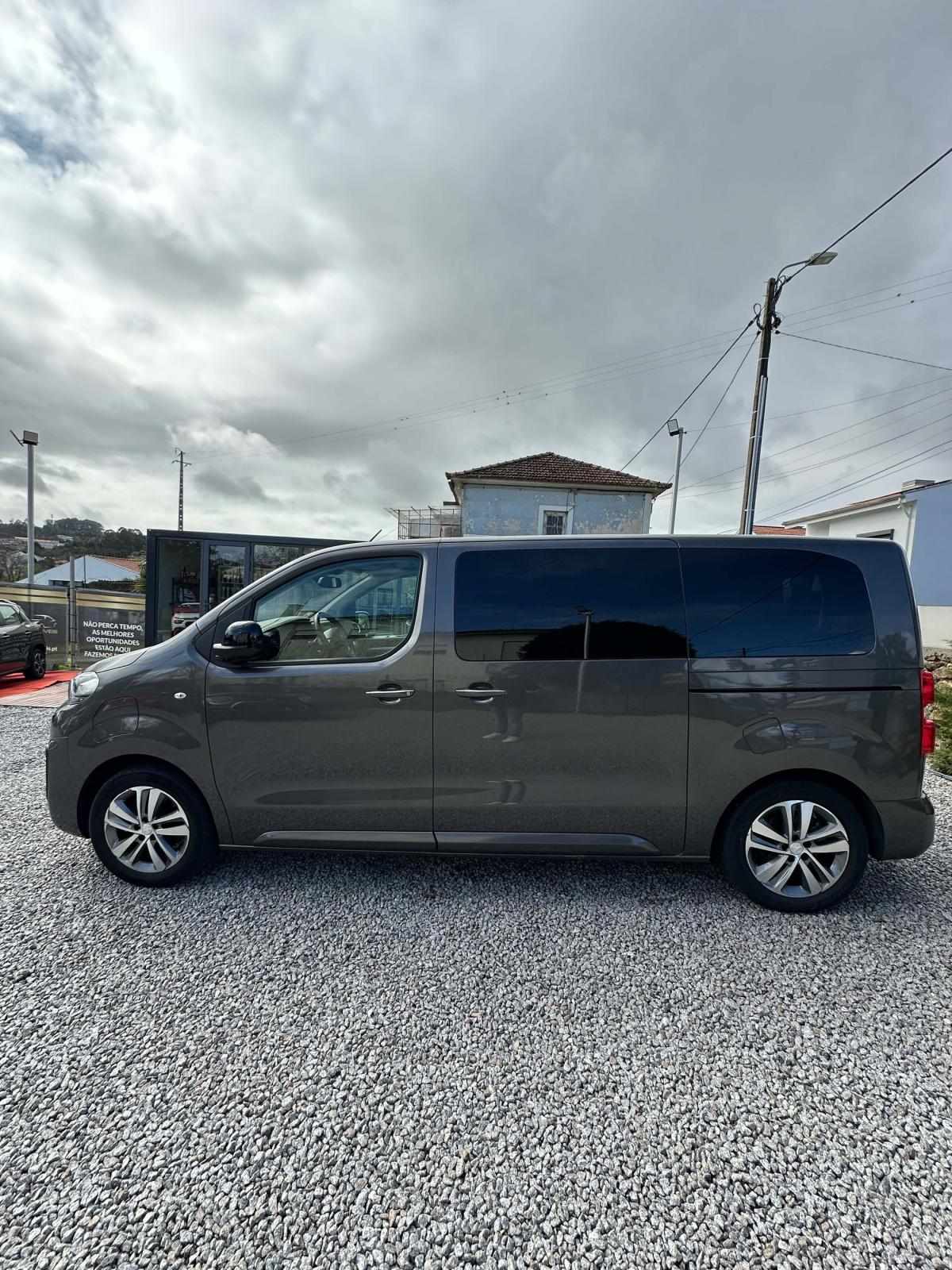 peugeot-traveller-2023-eletrico-0cc