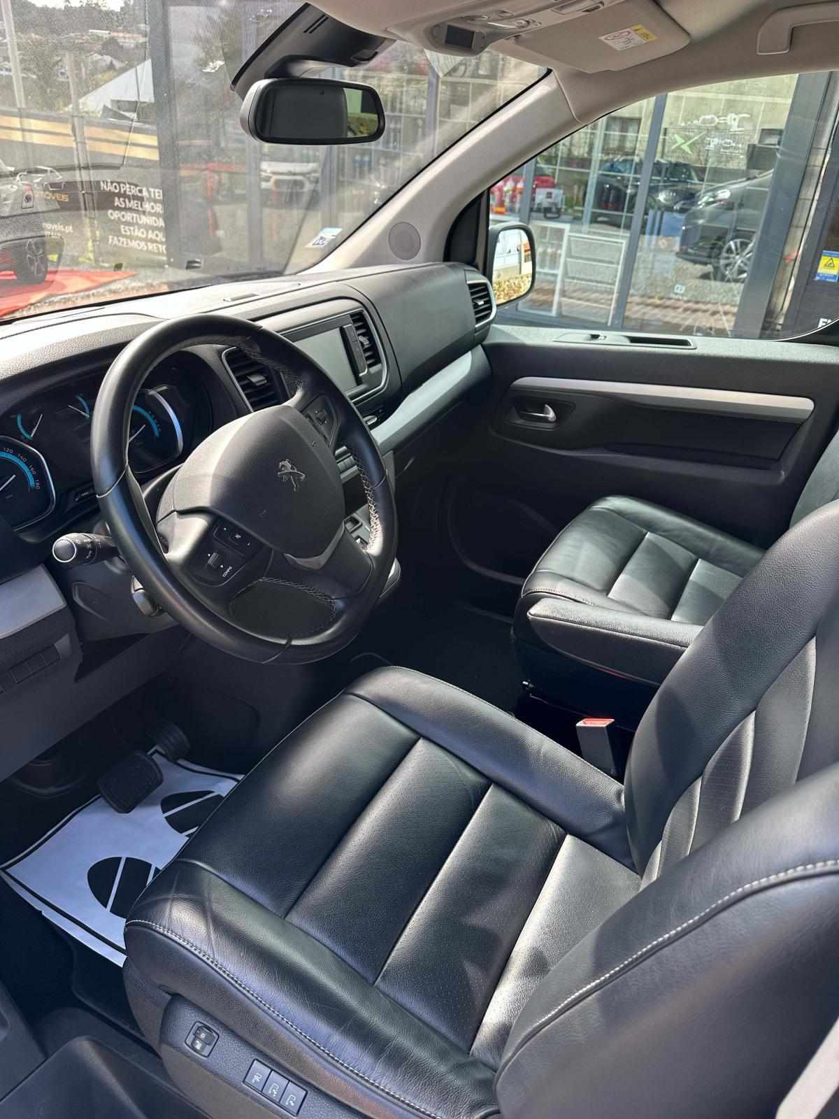 peugeot-traveller-2023-eletrico-0cc