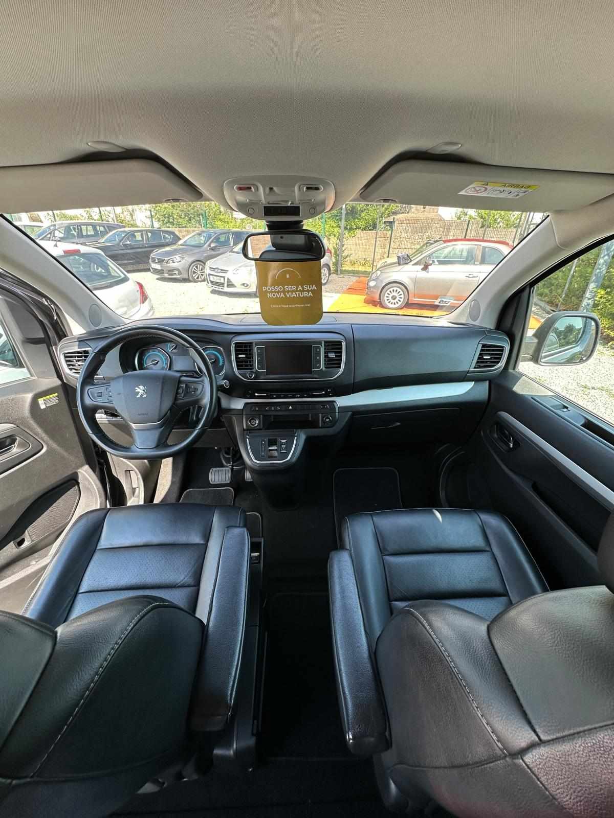 peugeot-traveller-2023-eletrico-0cc