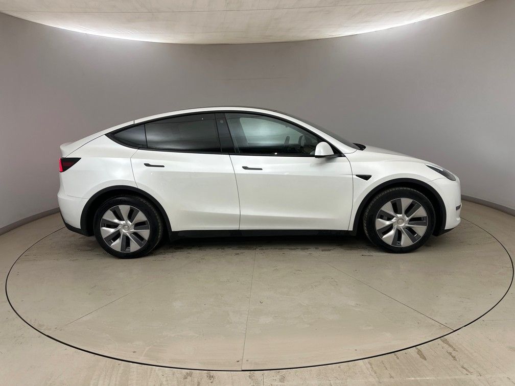 tesla-model-y-2023-eletrico-500cc