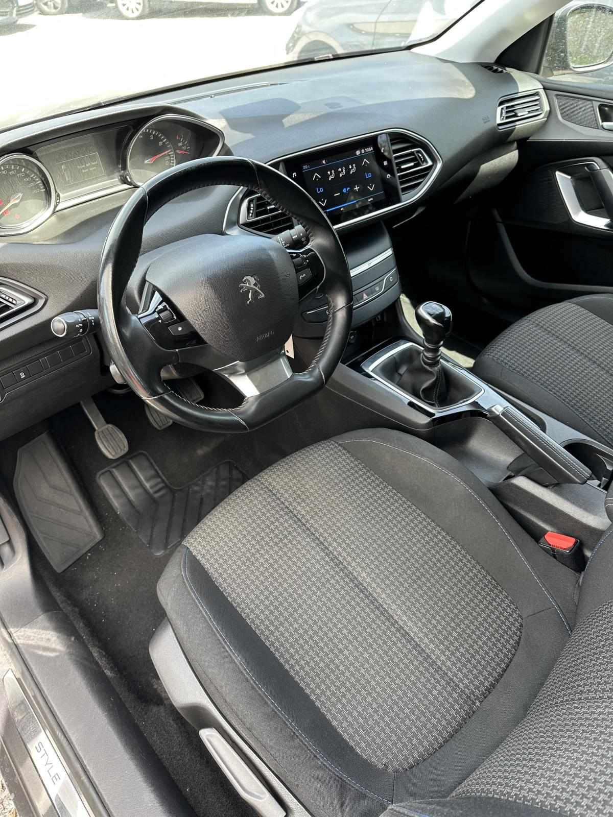 peugeot-308-2021-gasolina-1199cc