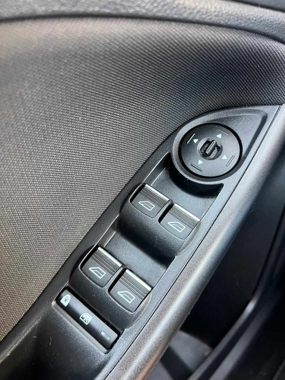ford-focus-sw-2018-gasolina-998cc