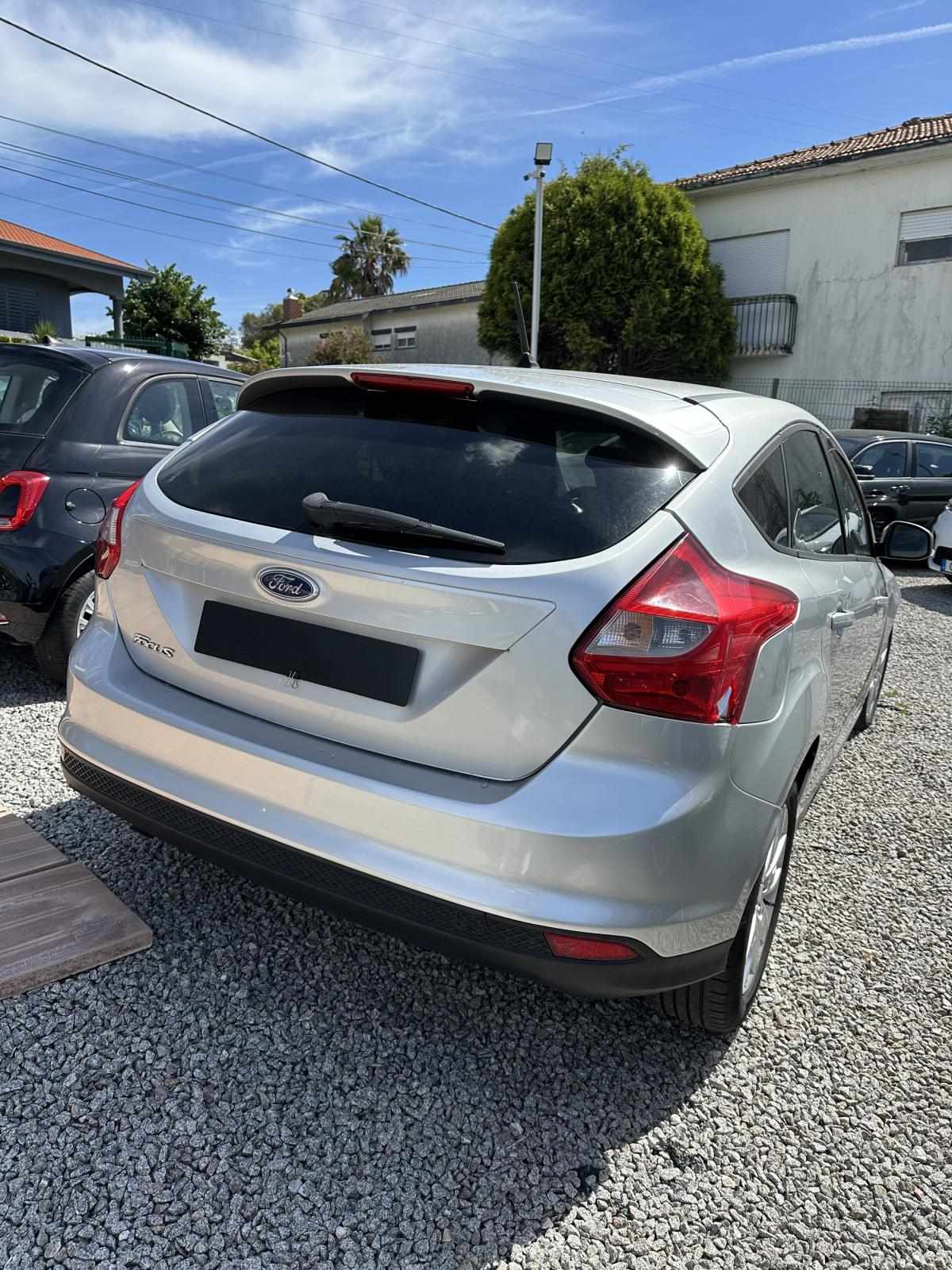 ford-focus-2011-diesel-1560cc