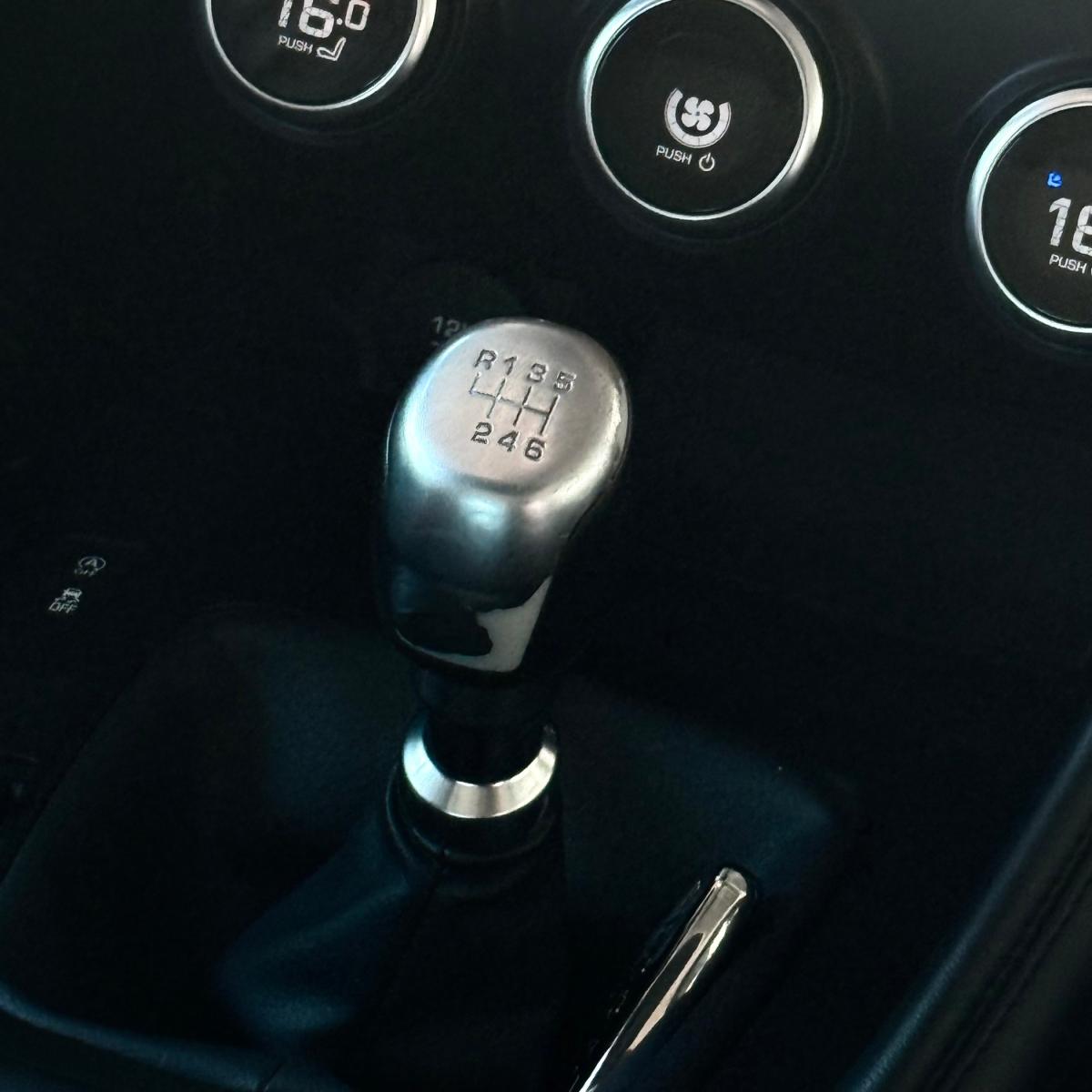 jaguar-e-pace-2019-diesel-1999cc