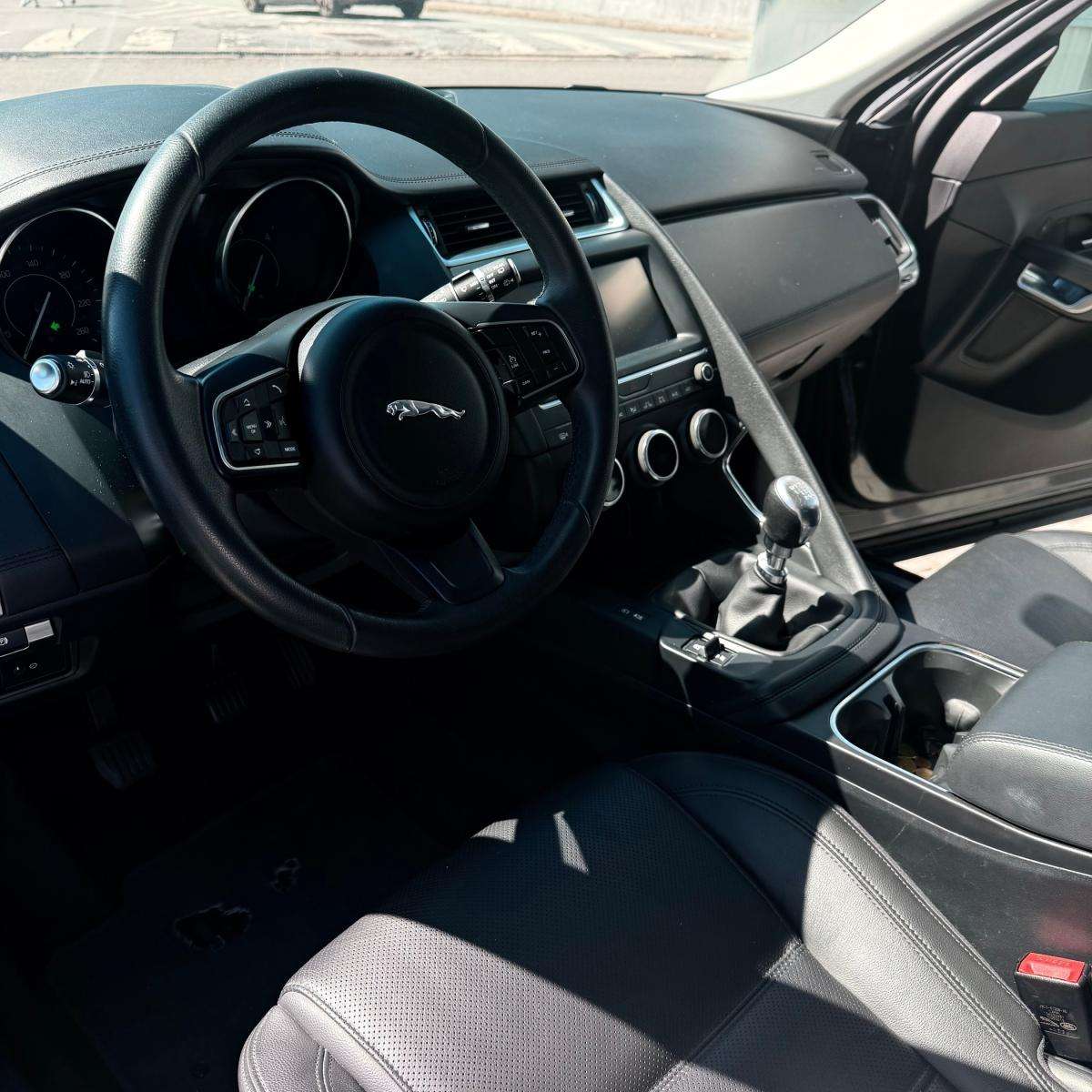 jaguar-e-pace-2019-diesel-1999cc