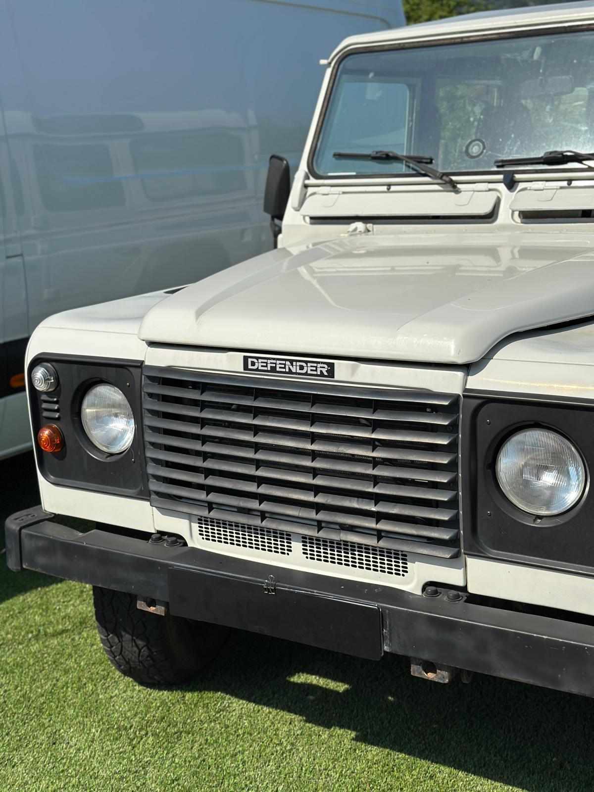 land-rover-defender-2000-diesel-2495cc