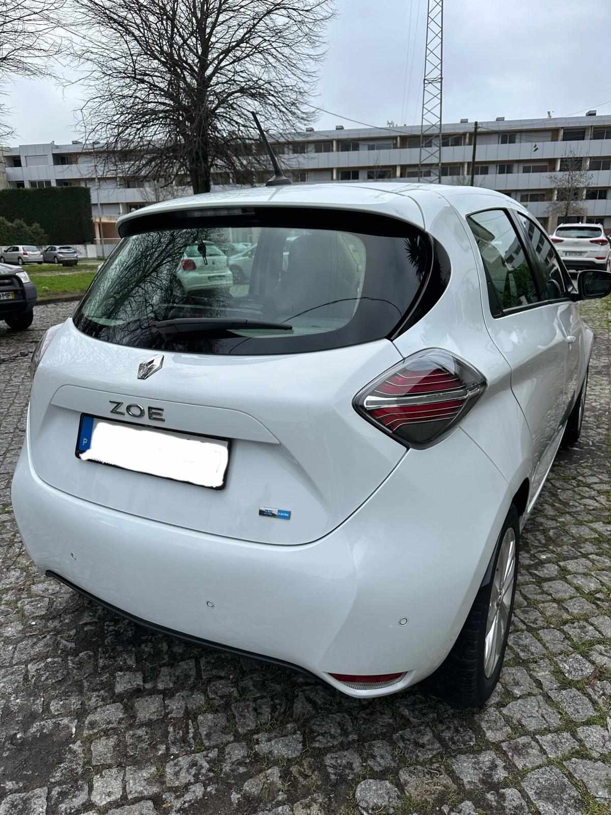 renault-zoe-2021-eletrico-0cc