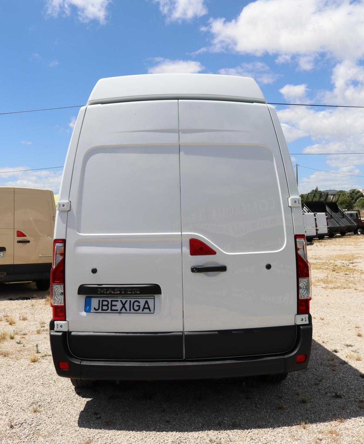 renault-master-2019-diesel-2299cc