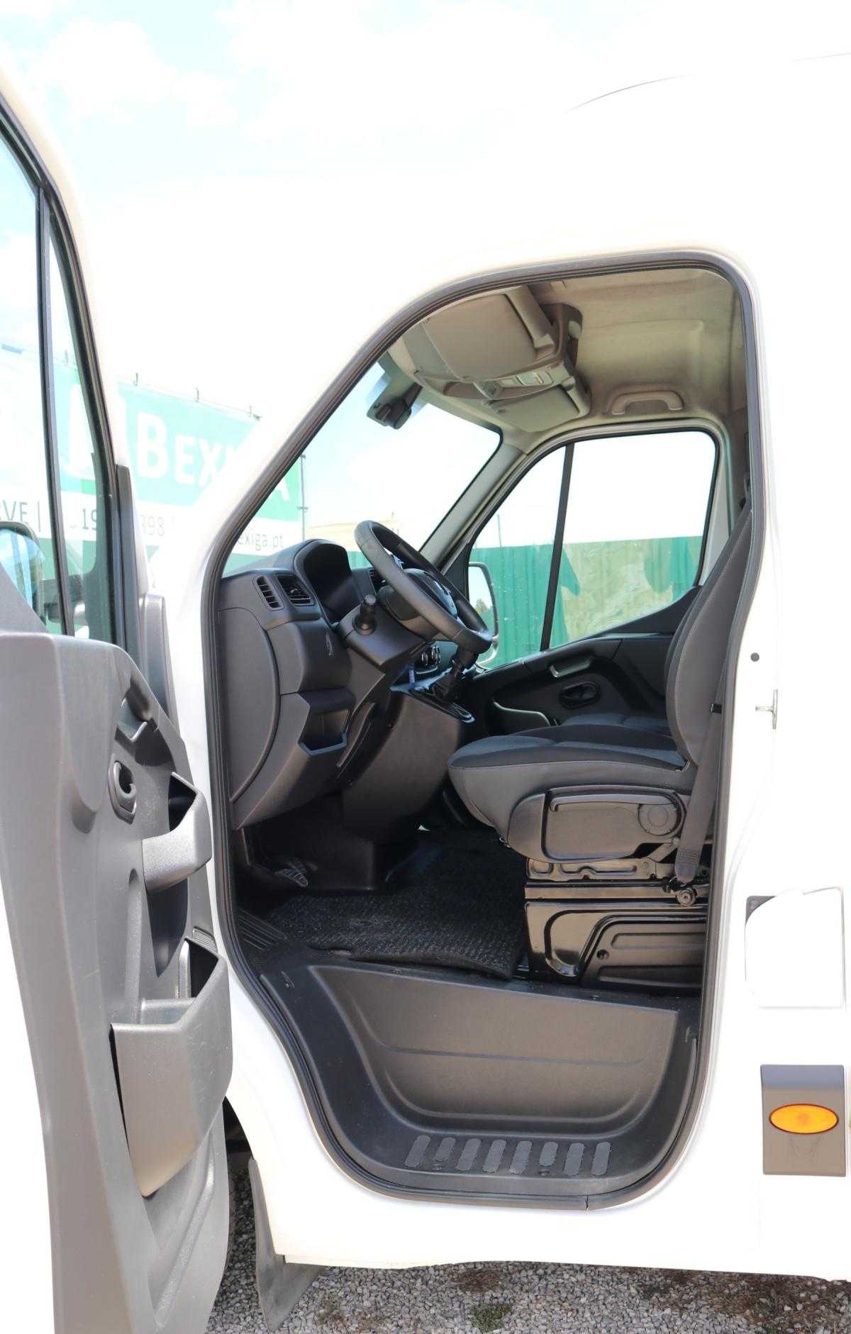 renault-master-2019-diesel-2299cc