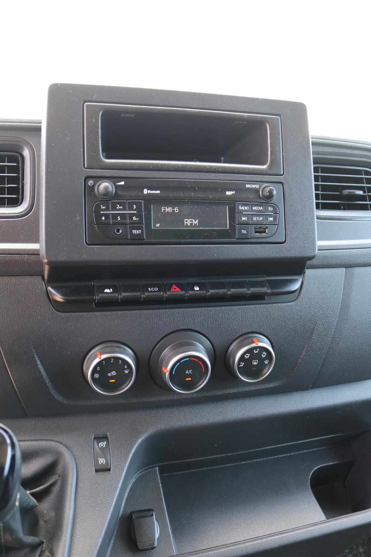 renault-master-2019-diesel-2299cc
