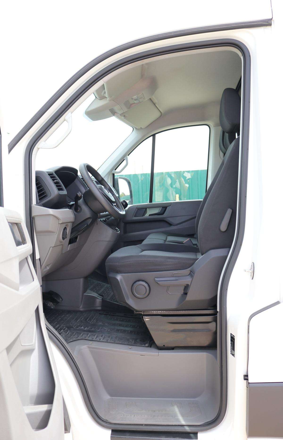 volkswagen-crafter-2020-diesel-1968cc