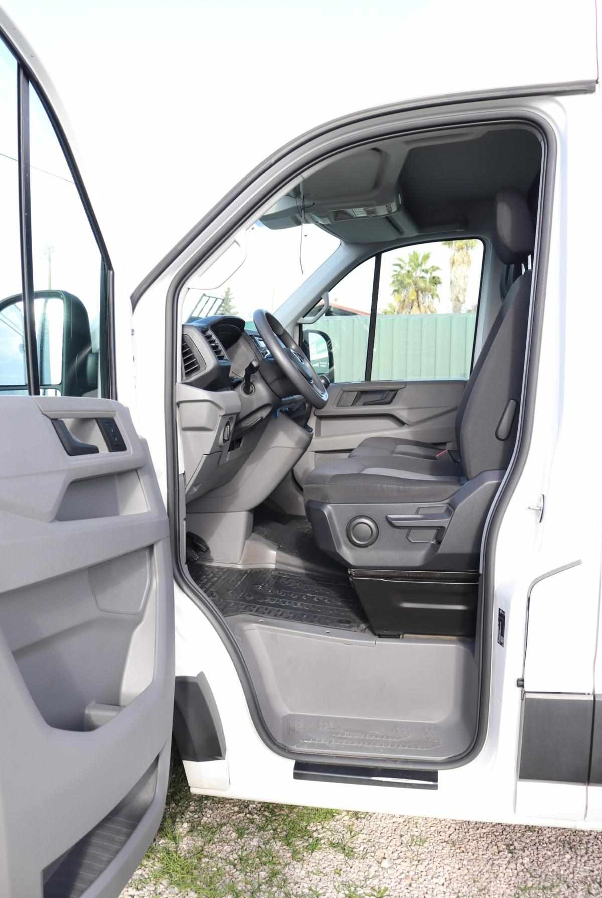 volkswagen-crafter-2021-diesel-1968cc
