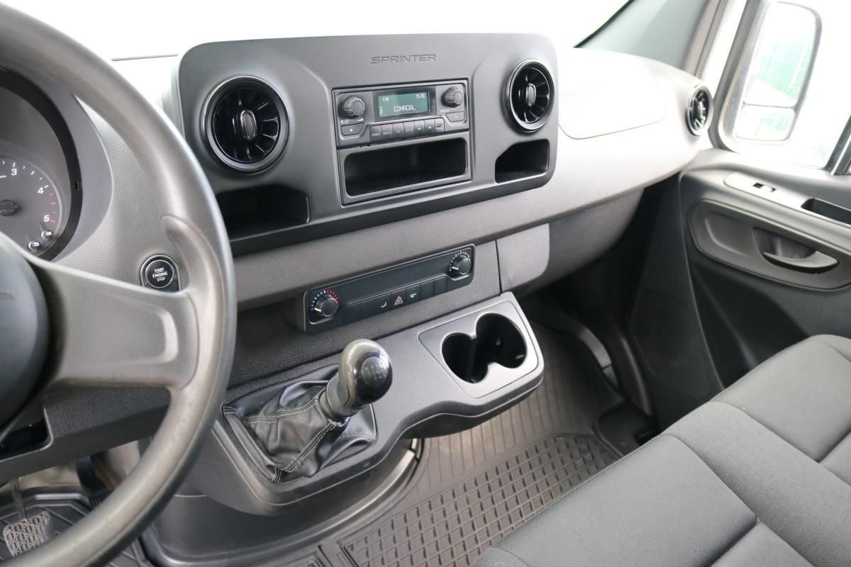 mercedes-benz-sprinter-2020-diesel-2143cc