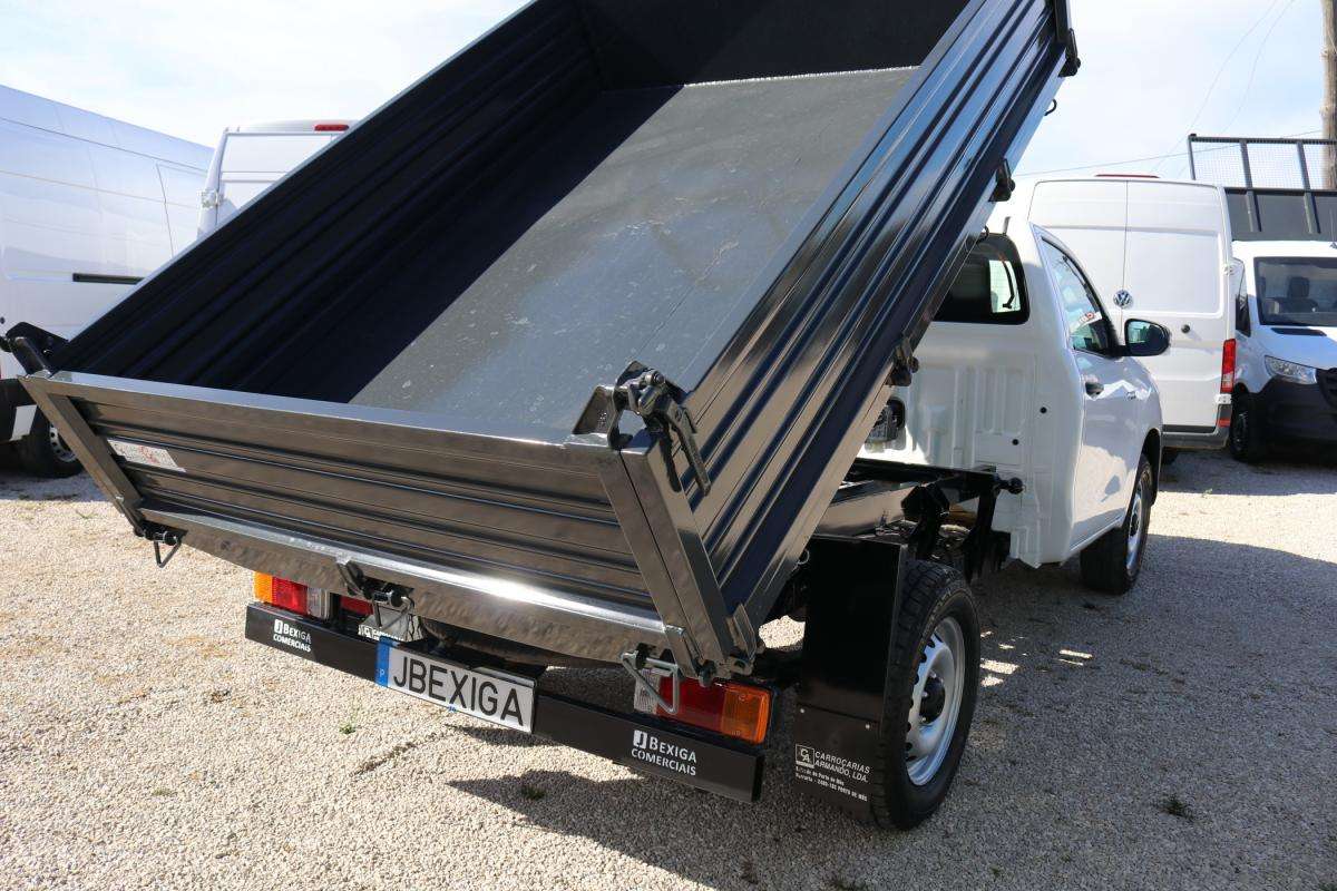 toyota-hilux-2022-diesel-2393cc