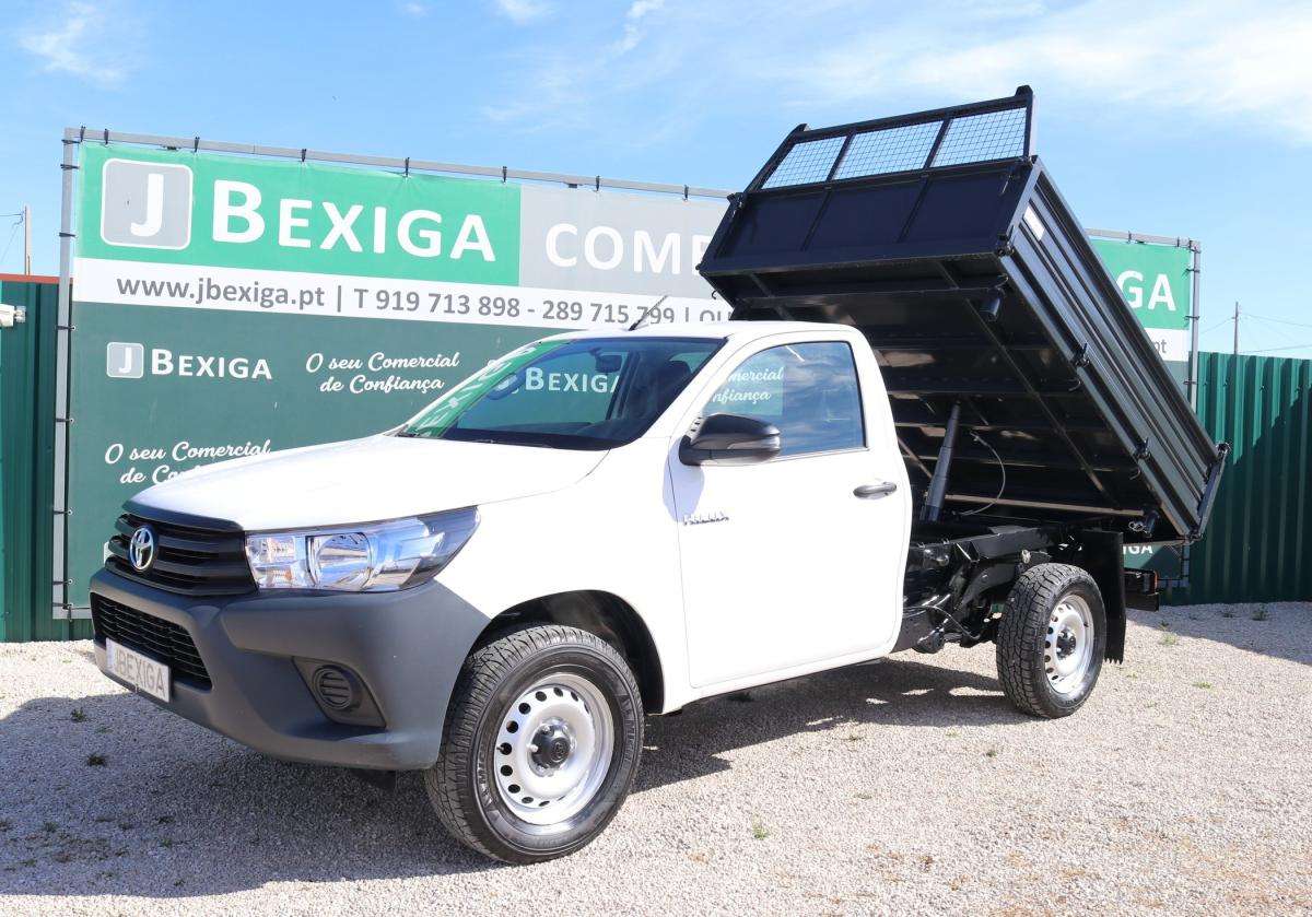 toyota-hilux-2022-diesel-2393cc
