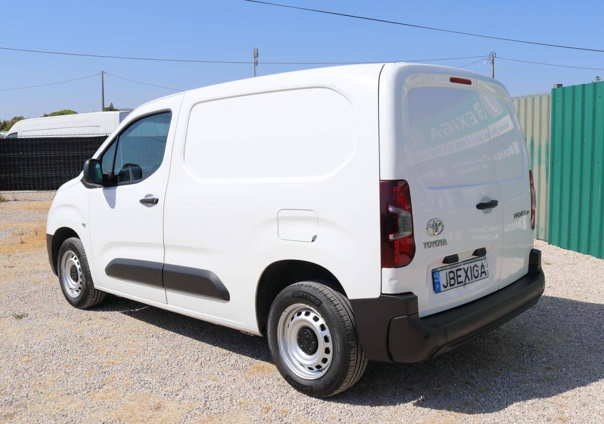 toyota-proace-2022-diesel-1499cc
