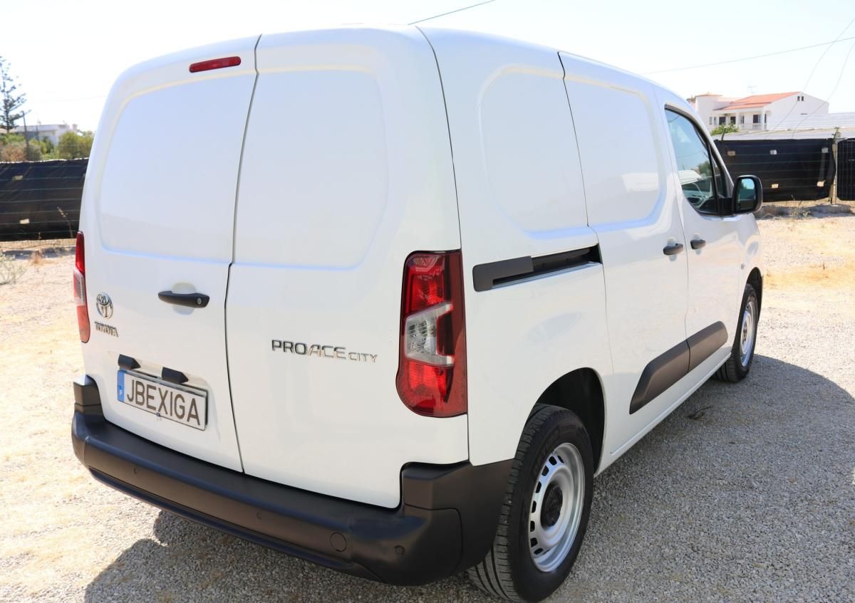 toyota-proace-2022-diesel-1499cc