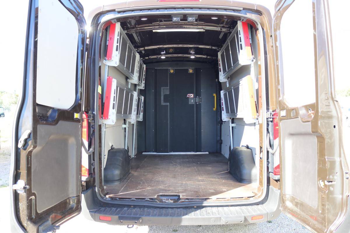 ford-transit-2022-diesel-1995cc
