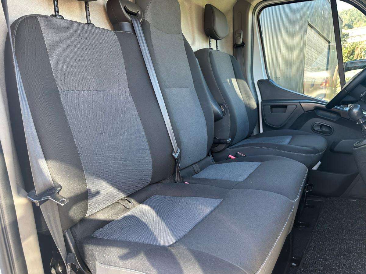 renault-master-2019-diesel-2299cc