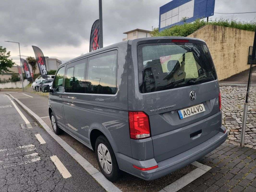 volkswagen-transporter-2022-diesel-1968cc