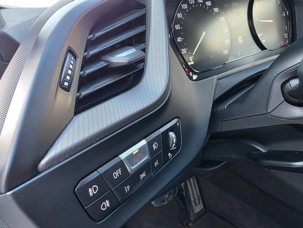 bmw-serie-1-2021-gasolina-1499cc