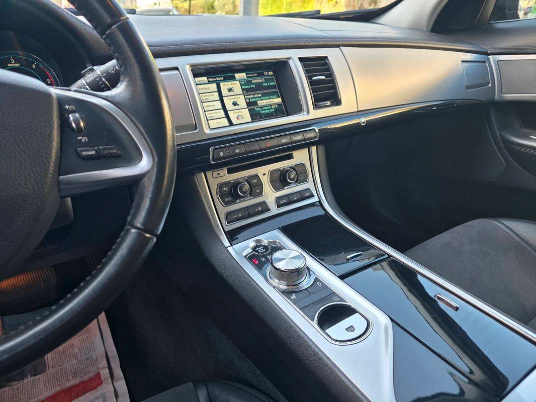 jaguar-xf-sportbrake-2014-diesel-2179cc
