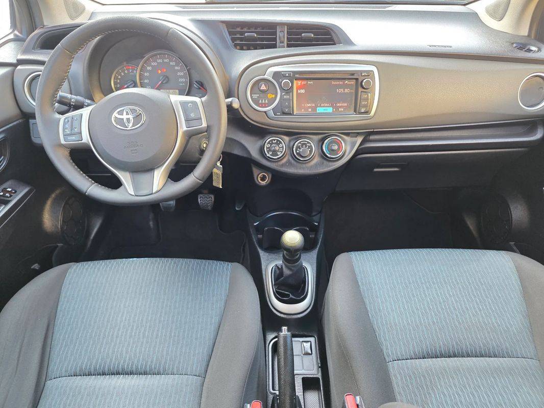 toyota-yaris-2012-gasolina-998cc