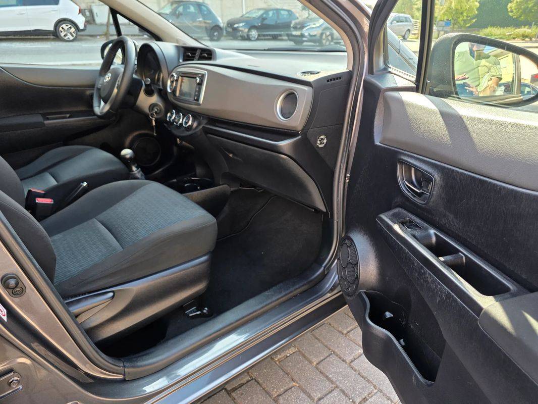 toyota-yaris-2012-gasolina-998cc