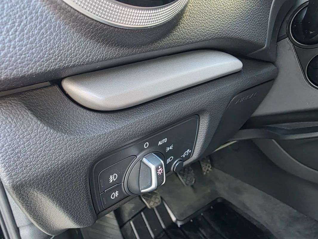 audi-a3-limousine-2015-diesel-1598cc