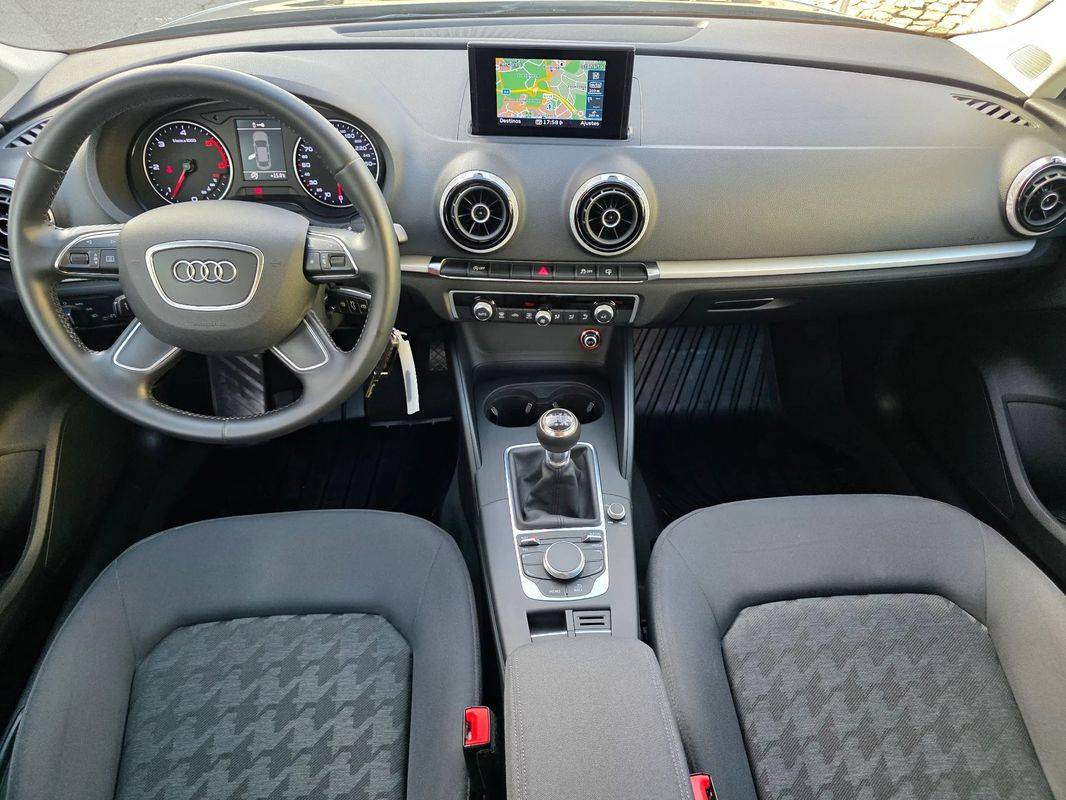 audi-a3-limousine-2015-diesel-1598cc