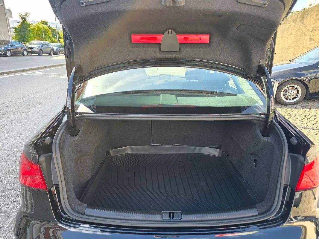 audi-a3-limousine-2015-diesel-1598cc