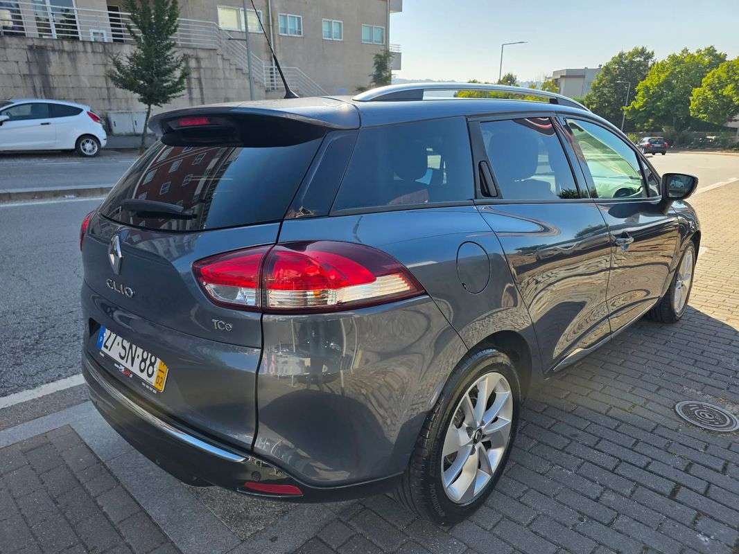 renault-clio-sport-tourer-2017-gasolina-898cc