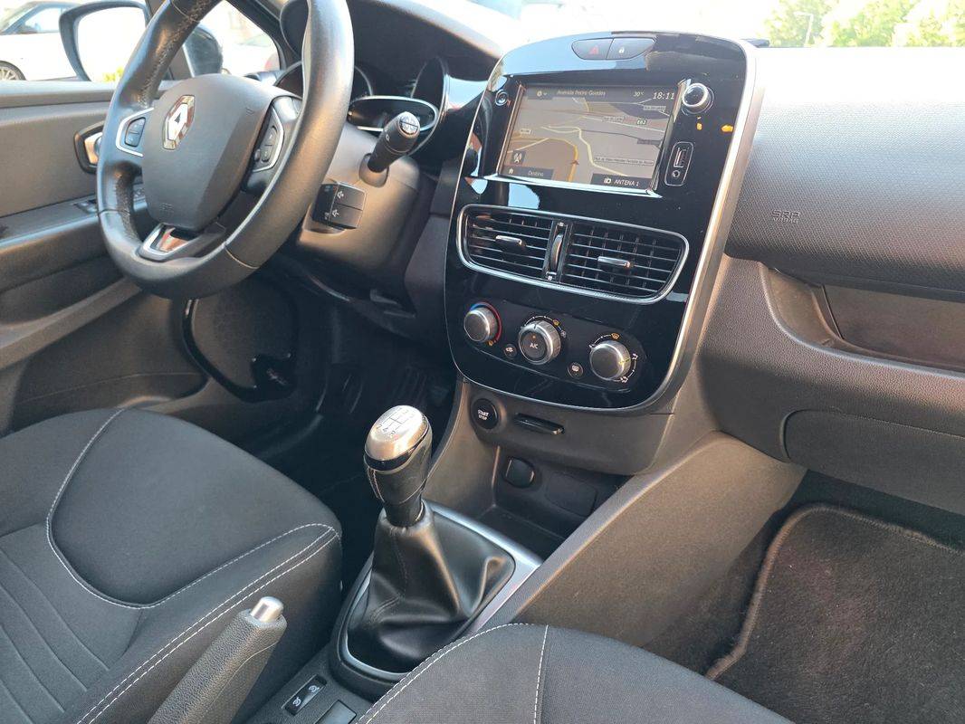 renault-clio-sport-tourer-2017-gasolina-898cc