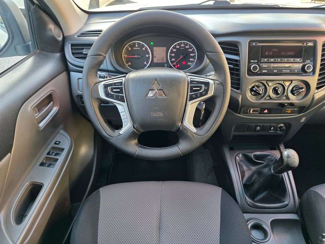 mitsubishi-l200-2019-diesel-2442cc