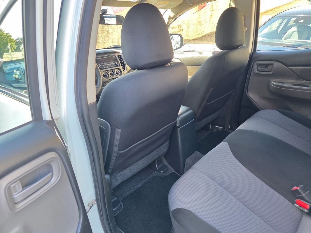 mitsubishi-l200-2019-diesel-2442cc