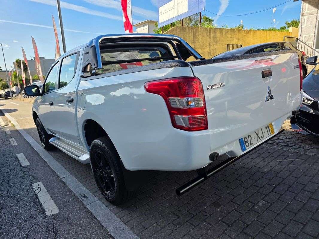 mitsubishi-l200-2019-diesel-2442cc