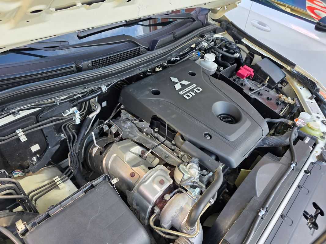 mitsubishi-l200-2019-diesel-2442cc