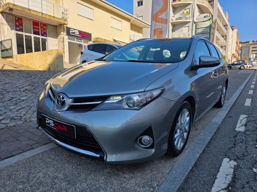 toyota-auris-touring-sports-2015-gasolina-1329cc