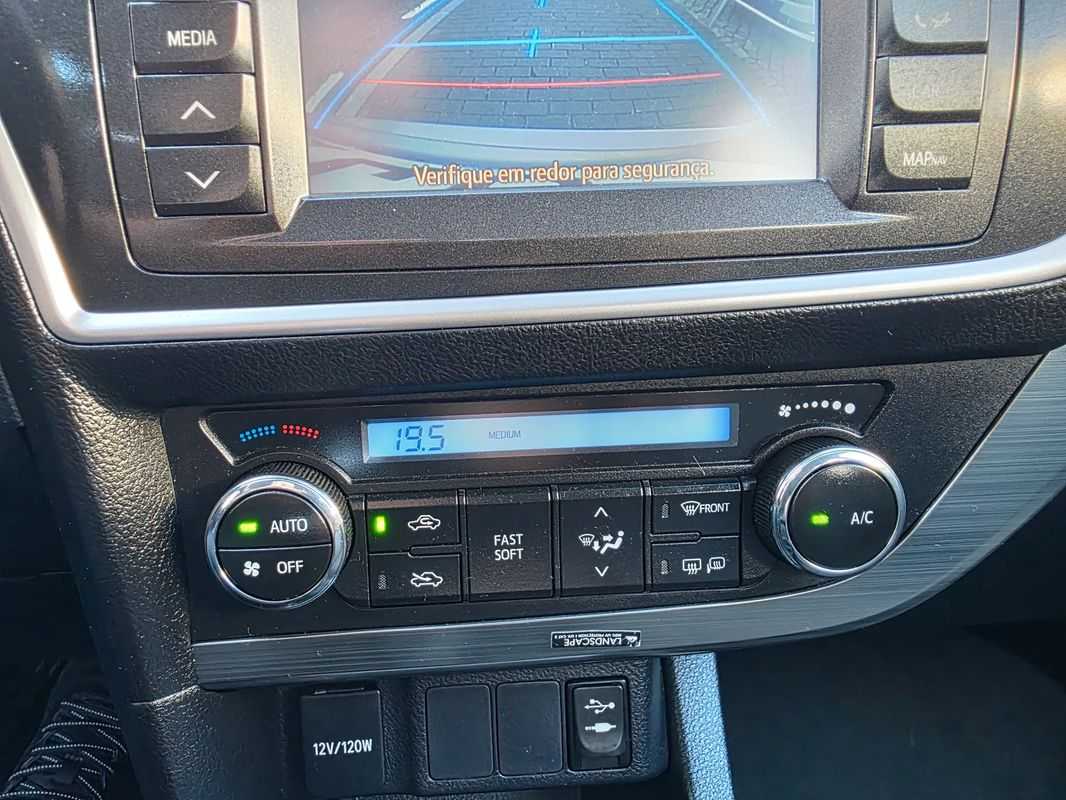 toyota-auris-touring-sports-2015-gasolina-1329cc