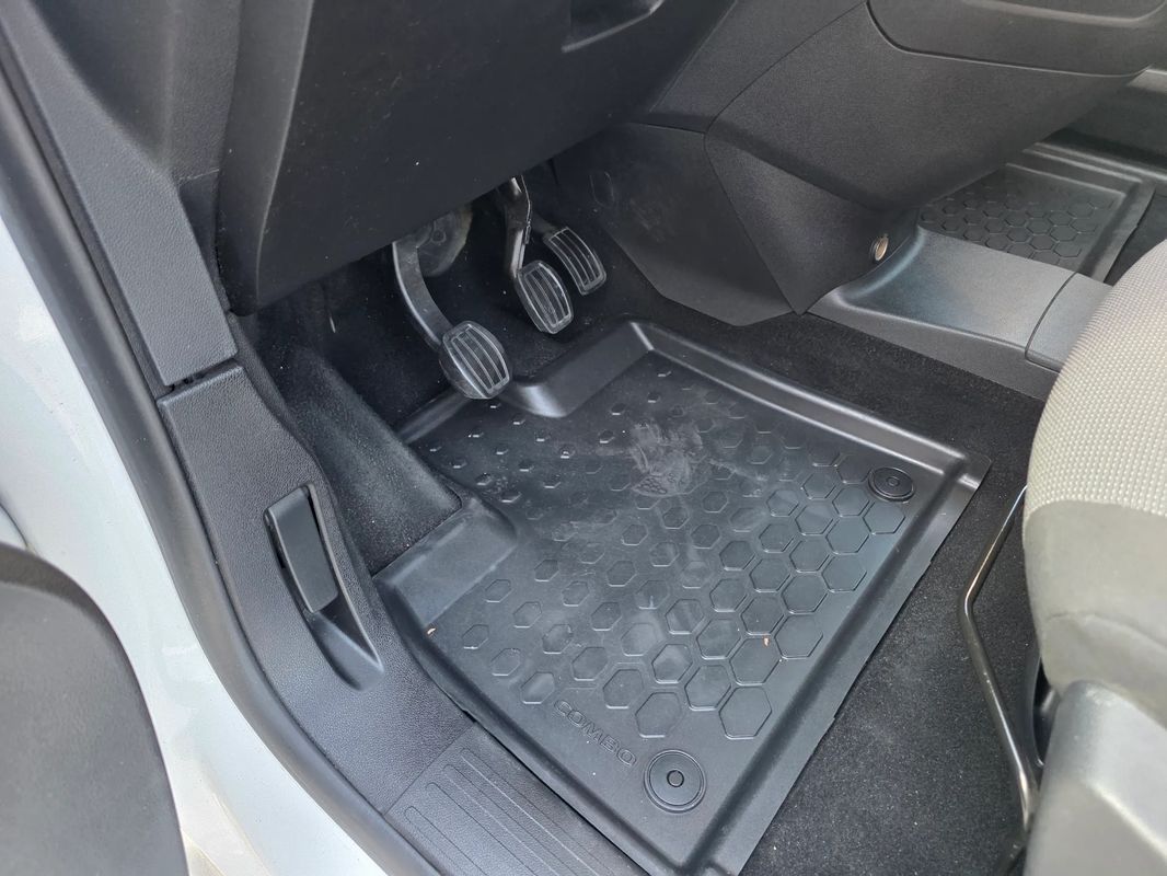 opel-combo-2019-diesel-1560cc