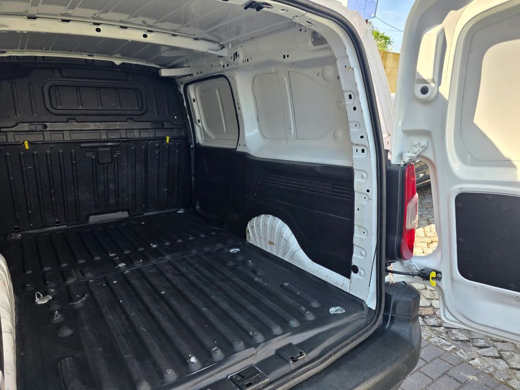 opel-combo-2019-diesel-1560cc