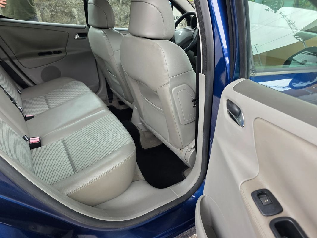 peugeot-207-2006-diesel-1560cc
