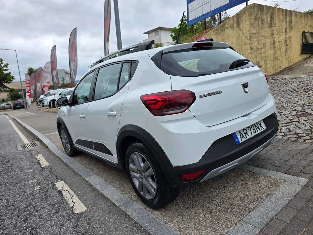dacia-sandero-2022-gpl-999cc